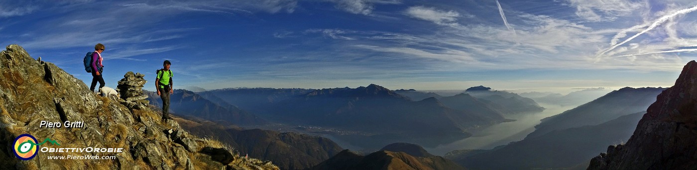 71 In vetta al Duria vista su Lago di Como, Valtellina,....jpg